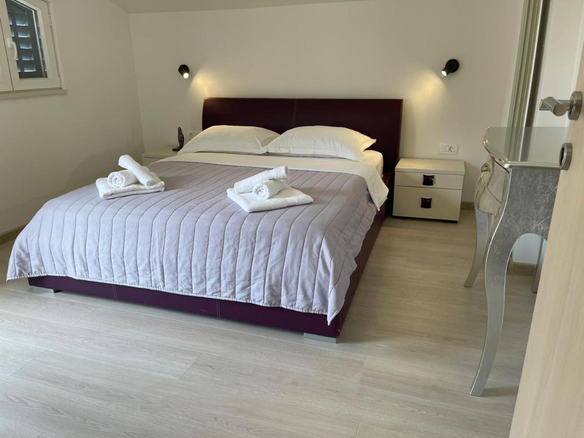 Villa Jadranka Apartments Tučepi Kültér fotó