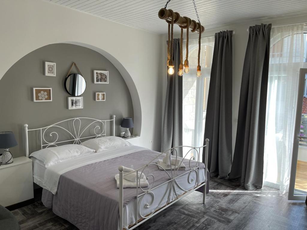 Villa Jadranka Apartments Tučepi Kültér fotó