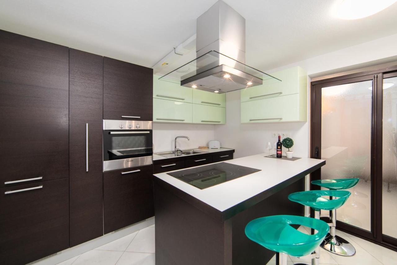 Villa Jadranka Apartments Tučepi Kültér fotó