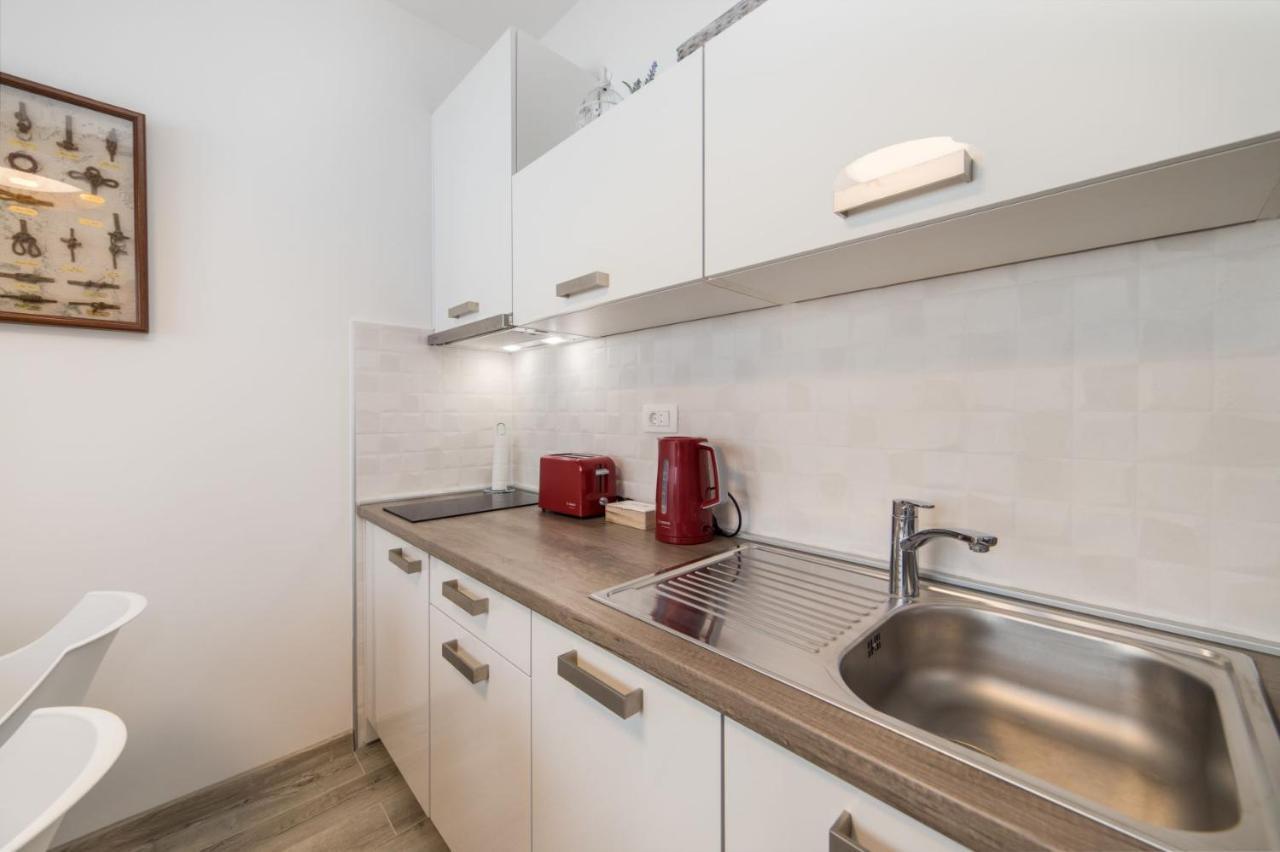 Villa Jadranka Apartments Tučepi Kültér fotó