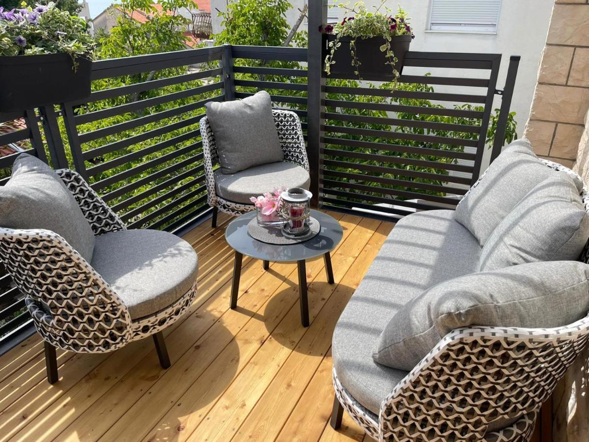 Villa Jadranka Apartments Tučepi Kültér fotó
