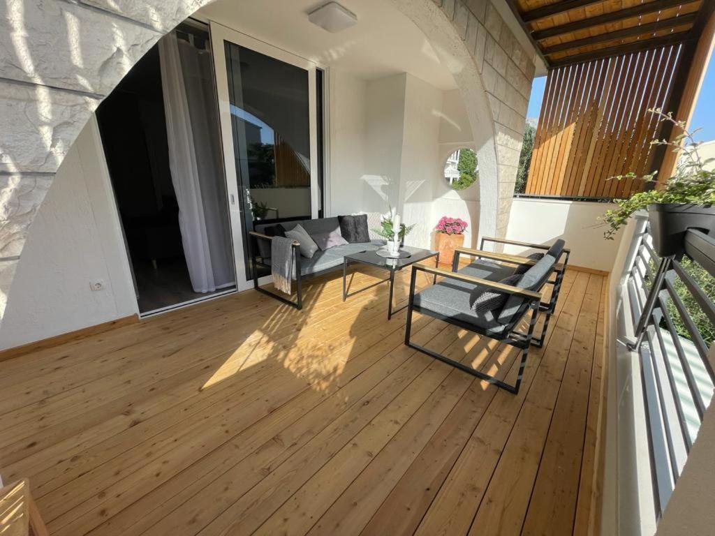 Villa Jadranka Apartments Tučepi Kültér fotó