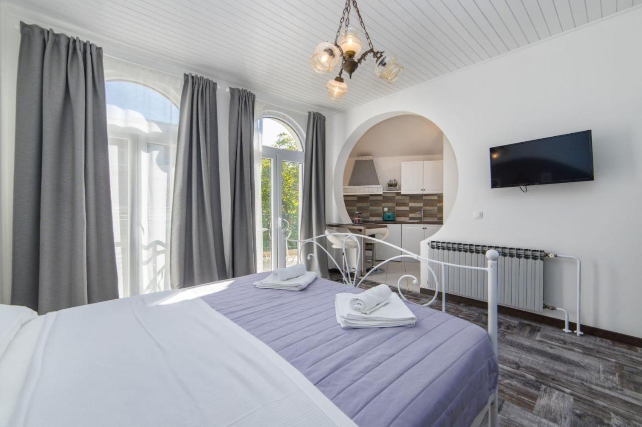 Villa Jadranka Apartments Tučepi Kültér fotó
