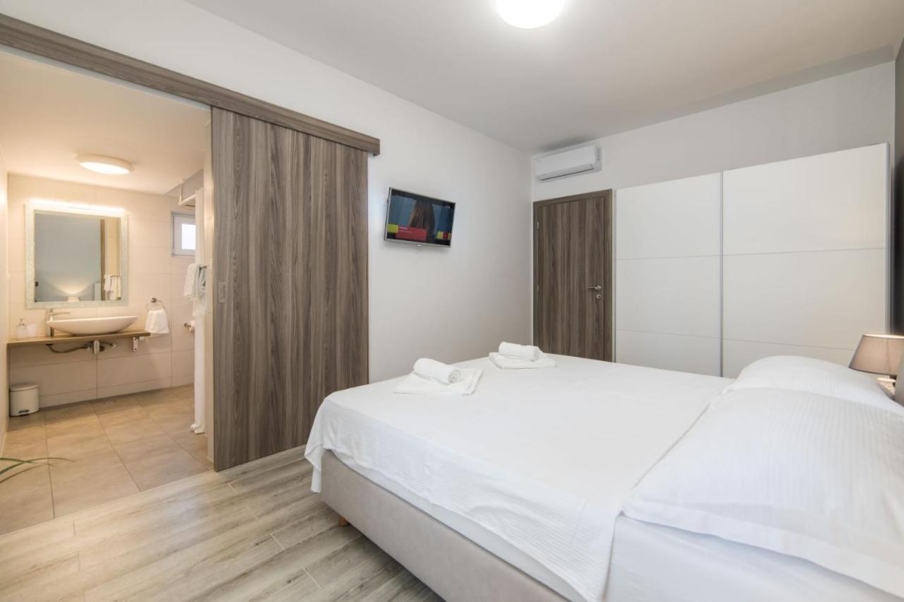 Villa Jadranka Apartments Tučepi Kültér fotó