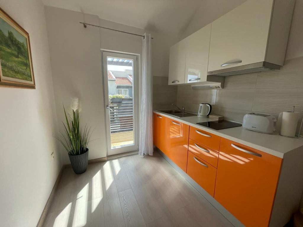 Villa Jadranka Apartments Tučepi Kültér fotó